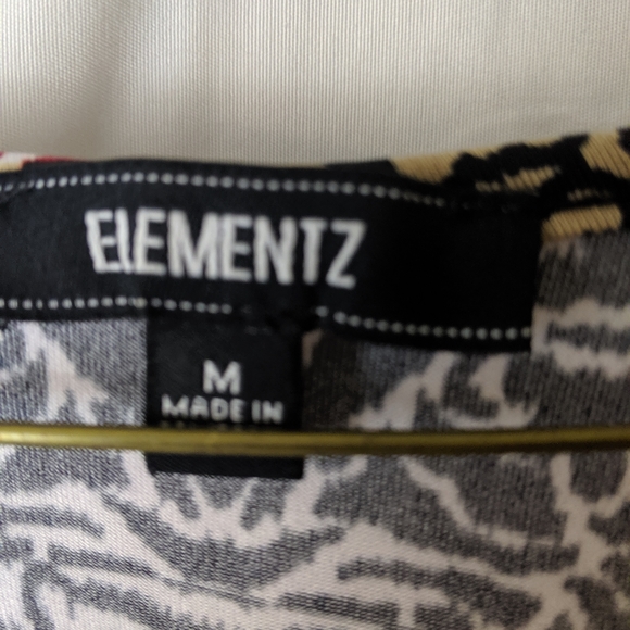 Elementz multi-color tiered blouse - Picture 4 of 4